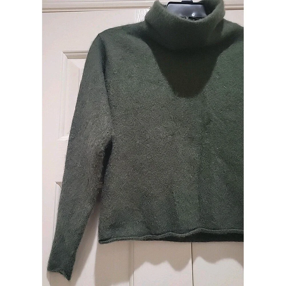 Free People 100% Cashmere ? Green Turtleneck Cropped Women Sweater Size XXS/XS - Picture 4 of 15